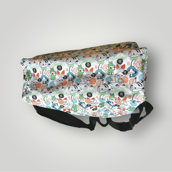 Pokemon Top-Loader Entry Backpack Large Pikachu White Water Resistant Japanese - Picture 4 of 10